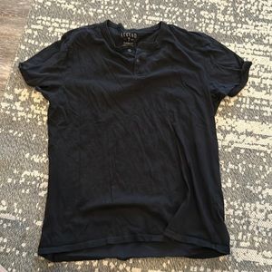 Legend 2 button tee in black. Excellent condition